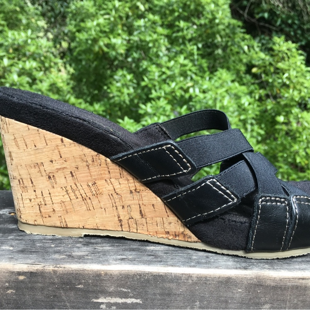 Skechers Black Wedge Shoes with Suede Finish